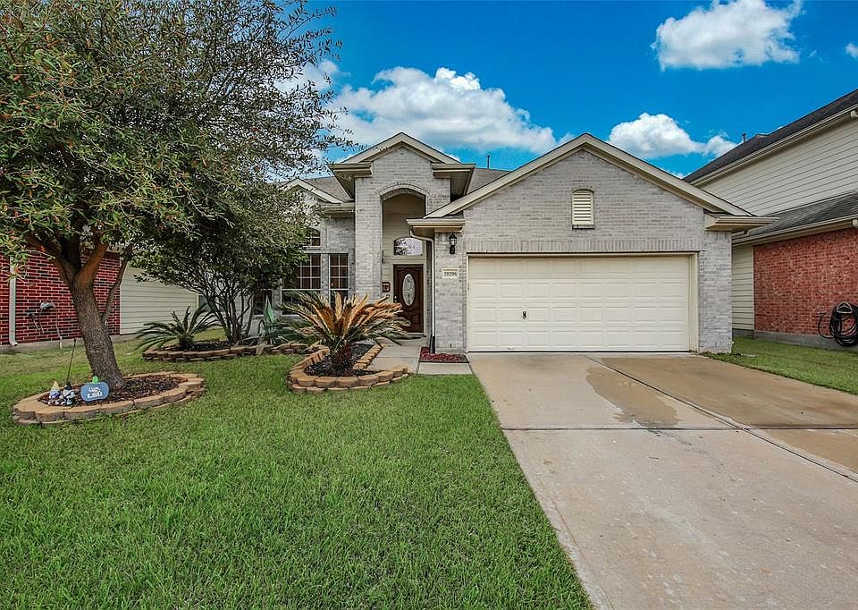 1st image of 20206 Enchanted Rose Ln