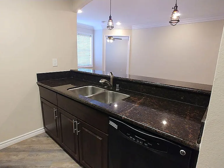 Villa De Adel Apts — Photo 52