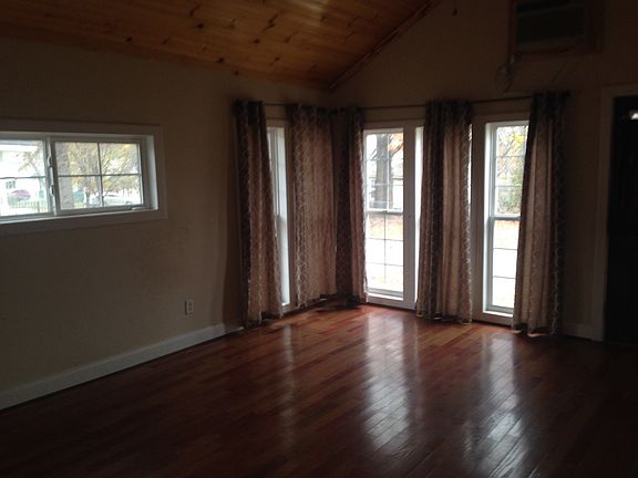 2nd image of 6134 Tracy Ave