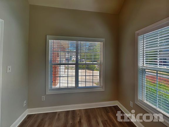 3rd image of 123 Clarin Way