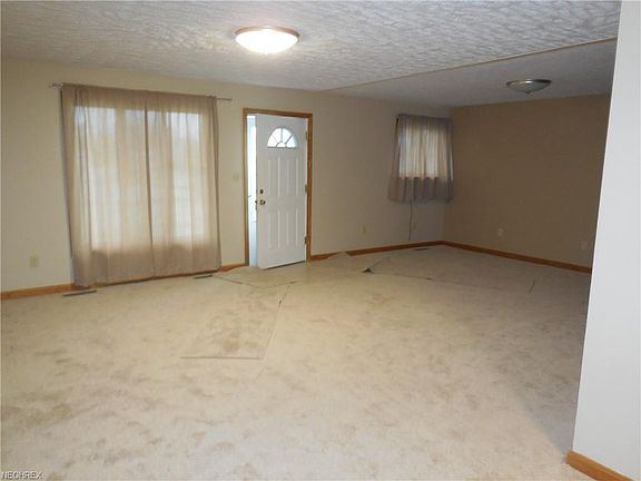 2nd image of 6277 Harrow Ct