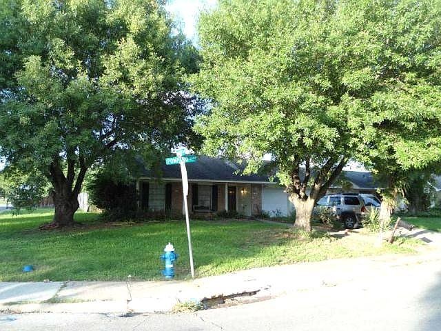 2nd image of 11426 Pompano Ln