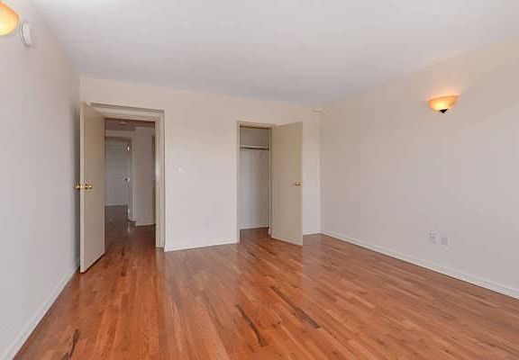 4th image of 10 Brooklyn Ave #300