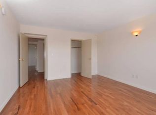 14 Brooklyn Ave #200, Valley Stream, NY 11581