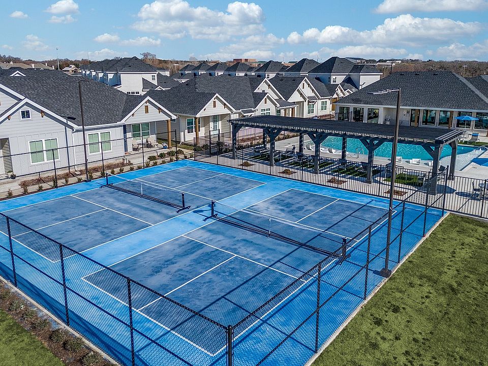 LEO at Bethel Place Tennis Courts