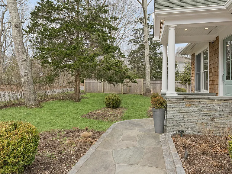 6 Lincoln Ave — Photo 5