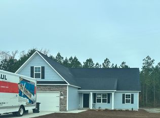 708 W Warner Ct, Hubert, NC 28539