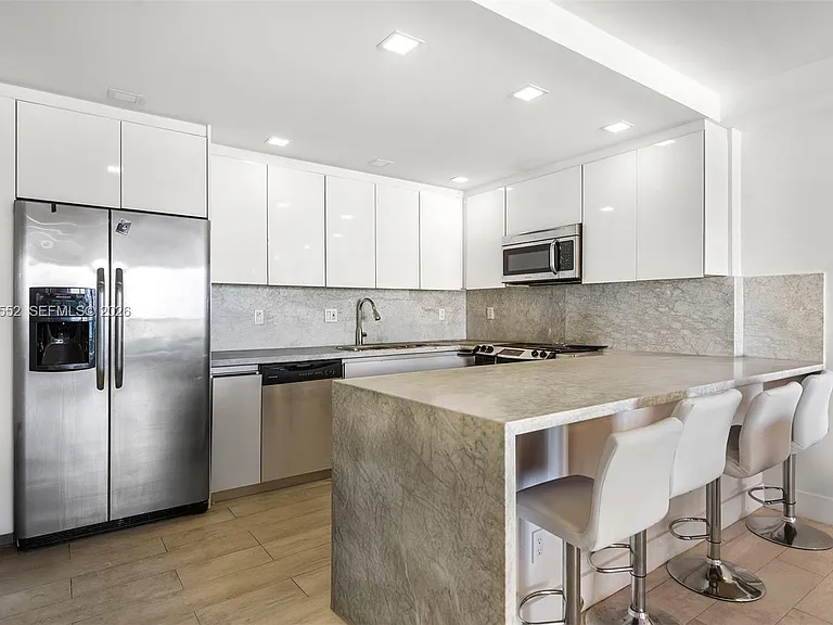 19390 Collins Ave #1519 — Photo 6