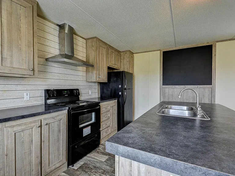 2245 Ben Blvd — Photo 14