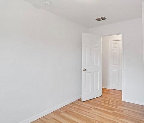 5th image of 1494 W 26th St #1494