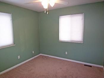 5th image of 2460 Chesterhill Dr