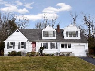 43 Leland Ave, Pleasantville, NY 10570