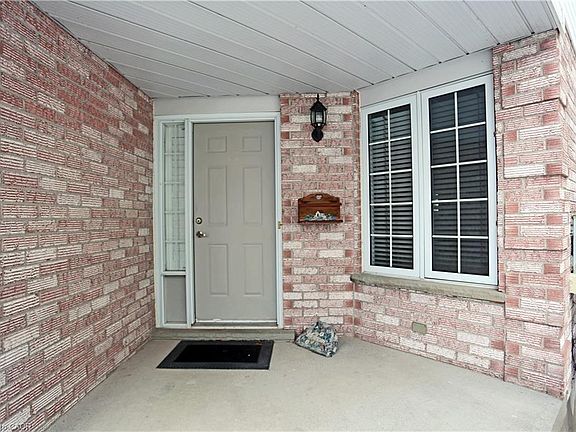 2nd image of 7 Gibb St