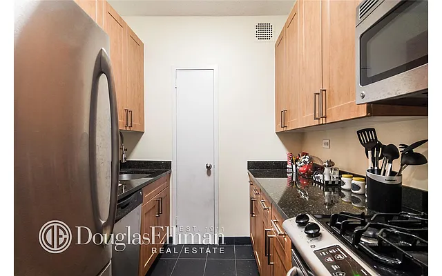 Sold by Douglas Elliman | media 11