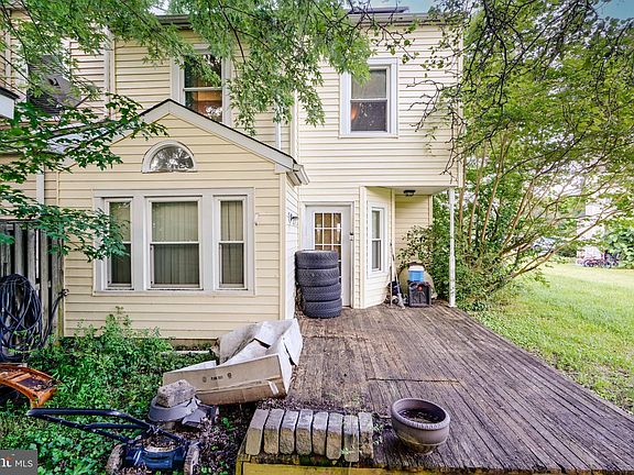 5th image of 22095 Saint Josephs Cir