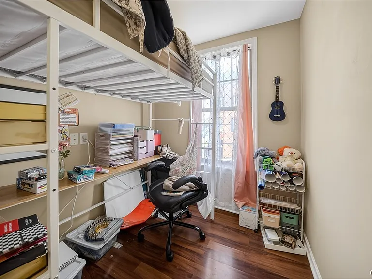 447 E Washington St — Photo 22