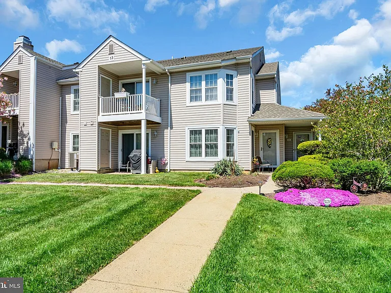 1307 Bennett Pl — Photo 41