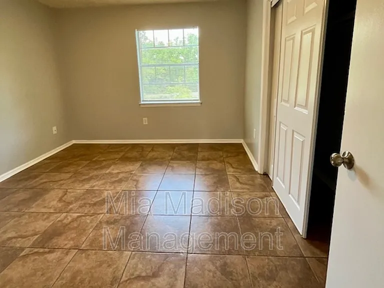 2522 Semken Ave #D — Photo 11