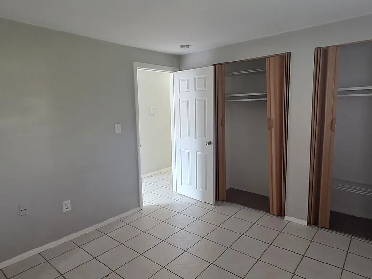 25 Hamilton Ave #18 — Photo 6