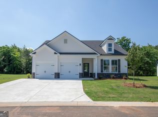 106 Breakwater Way, Perry, GA 31069
