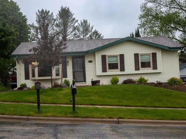 829 Kings Ridge COURT WEST West, West Bend, WI 53090