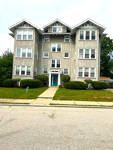 34 Meadow Rd Photo 1