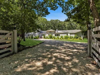 29 N Hollow Drive, East Hampton, NY, 11937