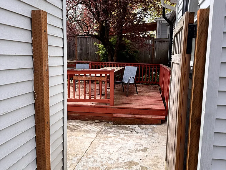 NE Prescott St — Photo 20