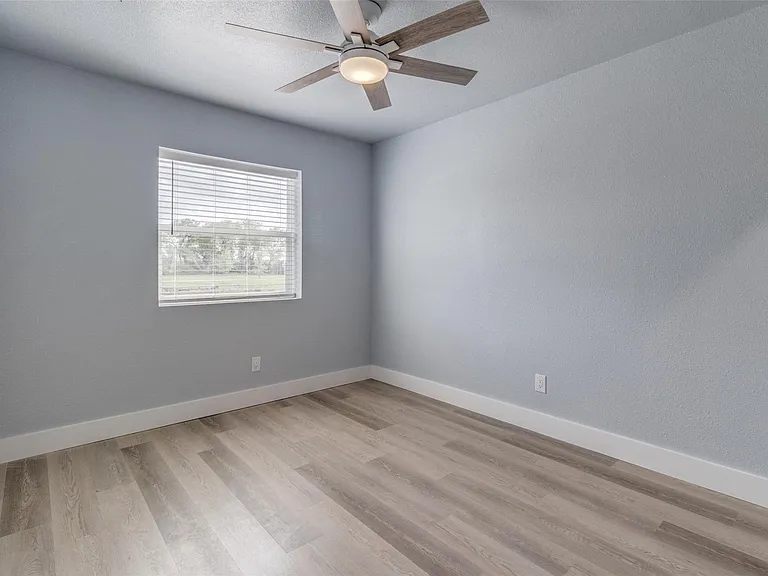 100 County Road 4140 — Photo 25