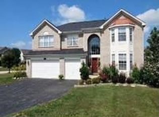 2908 Harvest Ln, Lindenhurst, IL 60046