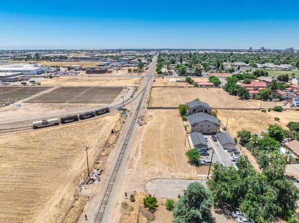 2080 S Chance Ave, Fresno, CA 93702