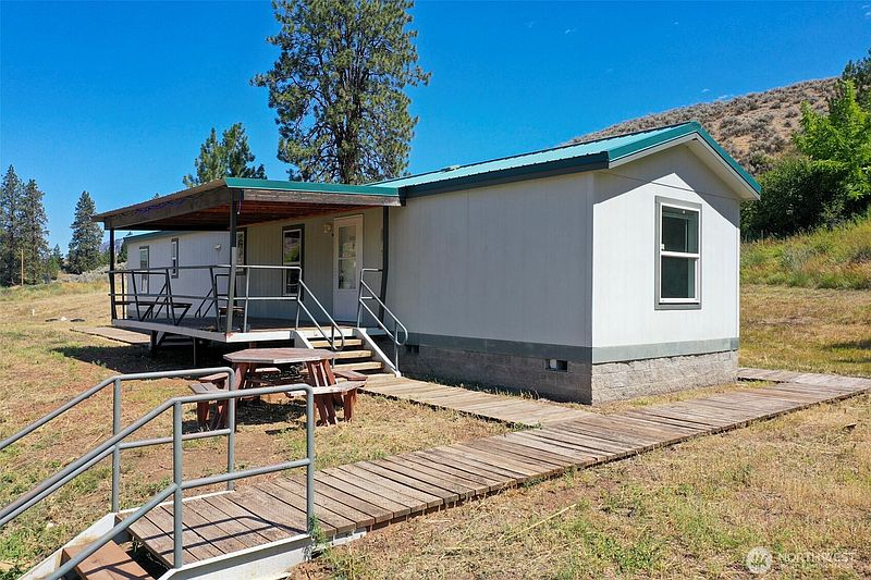 2nd image of 87 Canyon Creek Rd