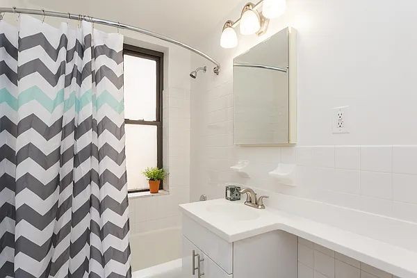 Rented by Compass | media 14