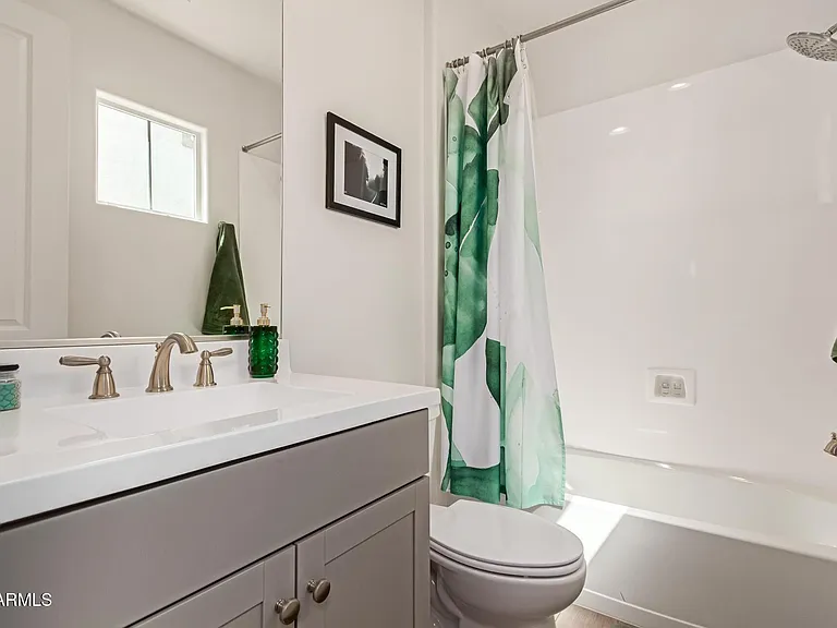 3746 E Earll Dr — Photo 26
