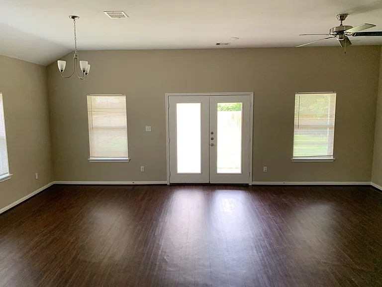 21518 Little Wolf Dr — Photo 6
