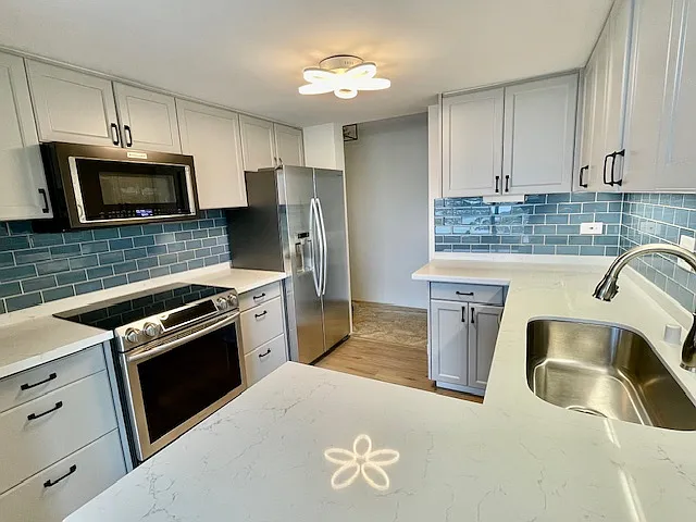250 Kawaihae St #17D — Photo 5