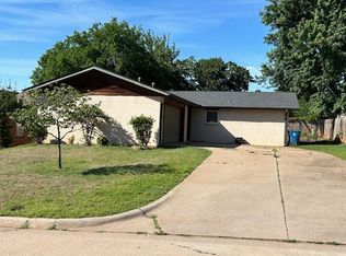 609 Reynolds Rd, Edmond, OK 73013