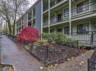 4926 SW Corbett Ave APT 101, Portland, OR 97239