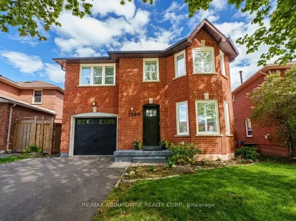 1399 Cobbler Ln, Oakville, ON L6M 3C1
