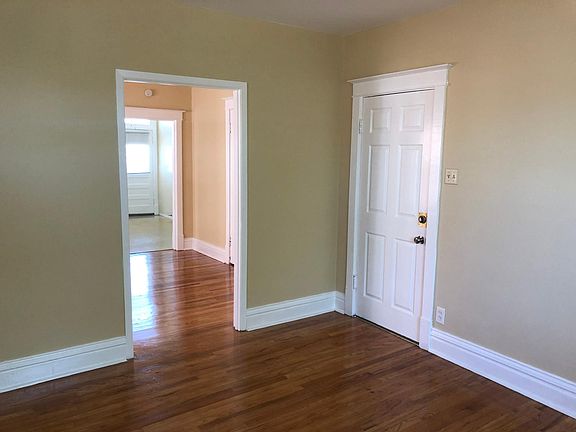 2nd image of 5307 Bancroft Ave APT 2W