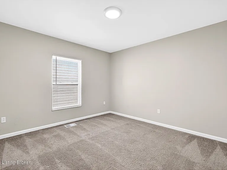 718 Camp St — Photo 36