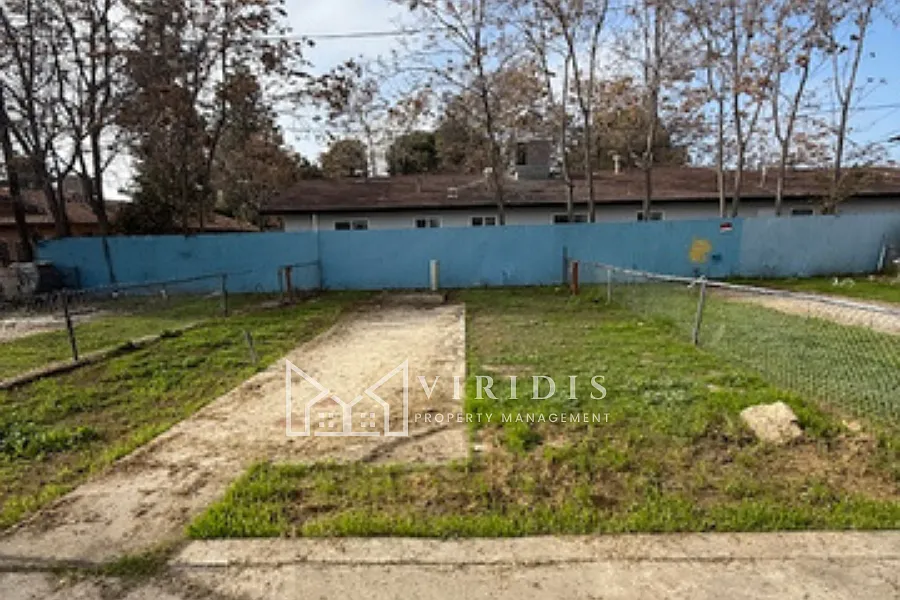 327 Beardsley Avenue - 2 — Photo 4