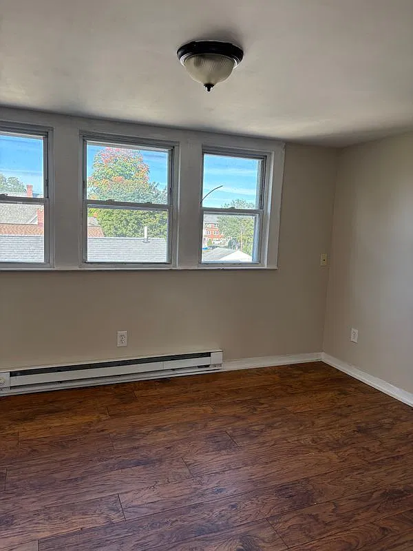 1 bed, 1.0 bath, 900 sqft, $1,750 — Photo 3