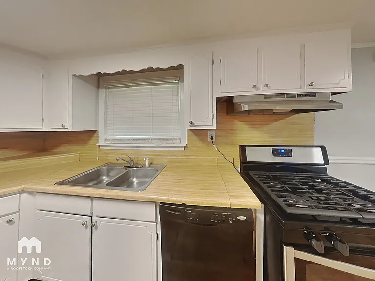 997 Kerr Rd — Photo 5