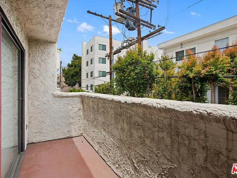1110 S Shenandoah St #8 — Photo 15