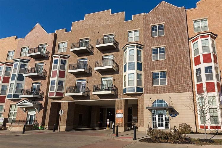 1st image of 1145 Napoleon St APT 401