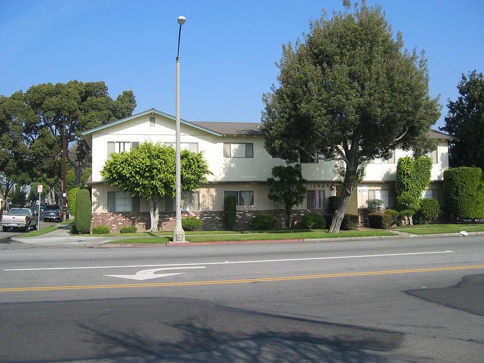 1005 E Harding Street