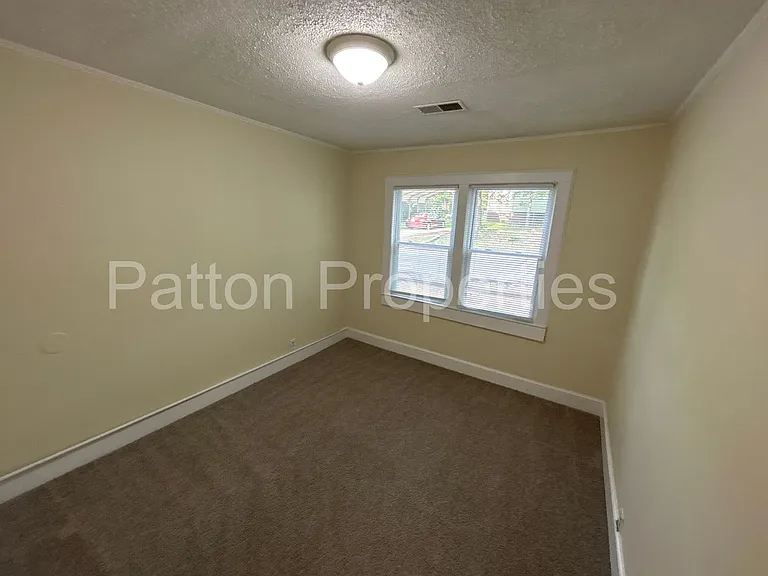 1401 Kinderway & 4300-4302 Wentworth - Inside CoC - R09214-07-01 — Photo 9