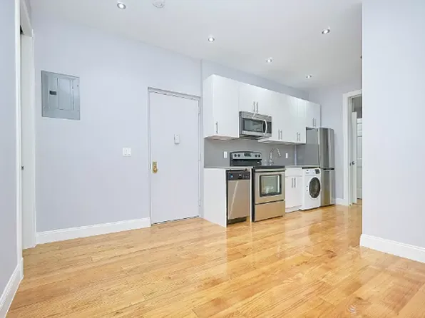 854 West 180th Street 6E image 2 of 8