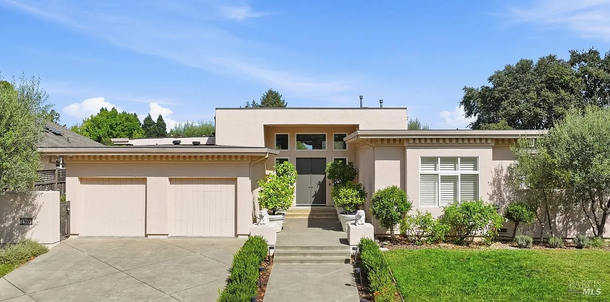 1420 Rosewood Lane - Photo 3